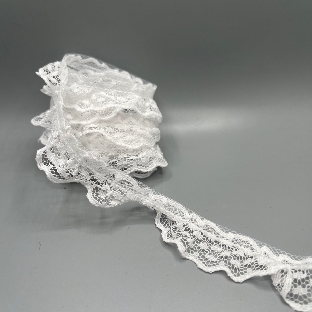 VTG White Lace‎ Trim, Scalloped Edge, Bridal, Sewing, Crafting 3/4"x20"